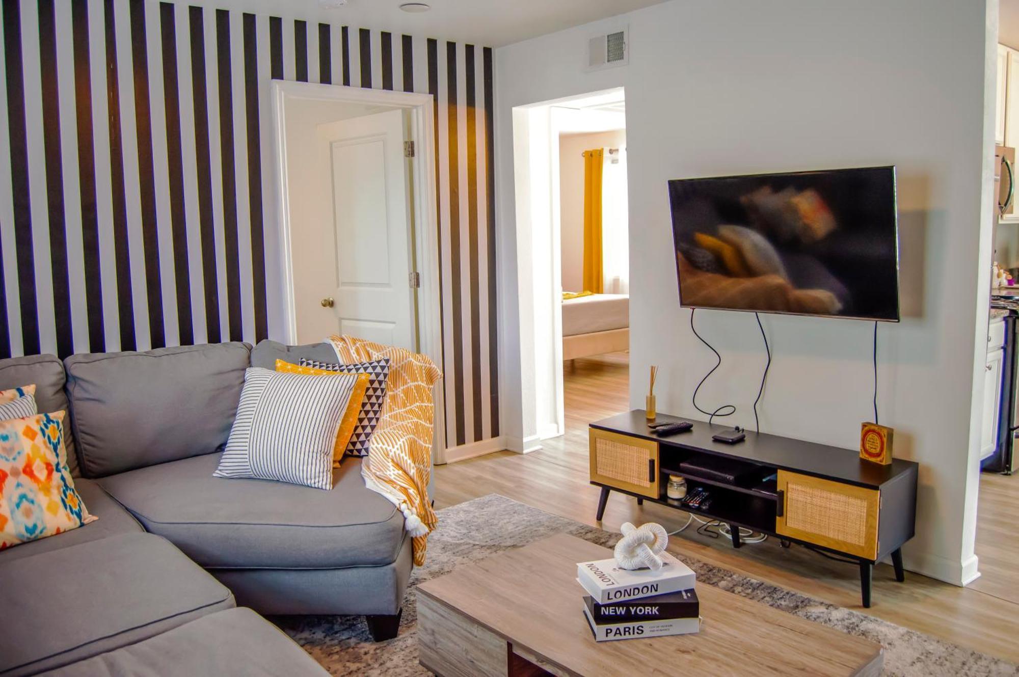 Cozy Condo, Minutes From Broadwy, Sleeps 5 Nashville Luaran gambar