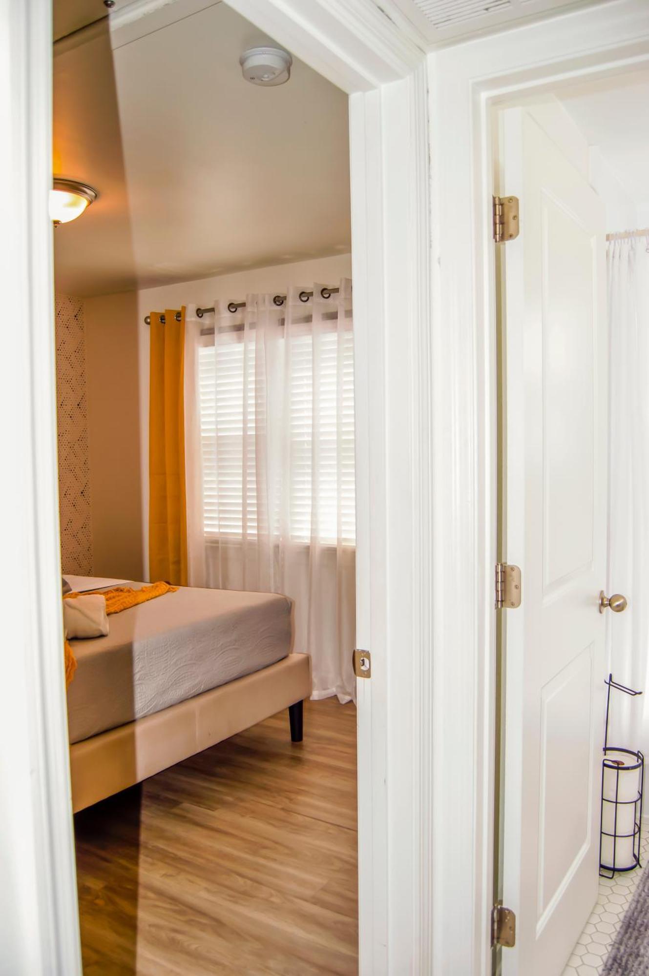Cozy Condo, Minutes From Broadwy, Sleeps 5 Nashville Luaran gambar